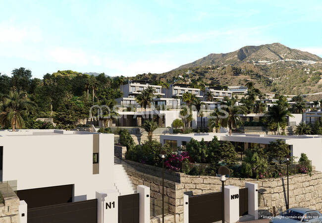 Detached Houses with Garden and Customizable Design in Mijas 10