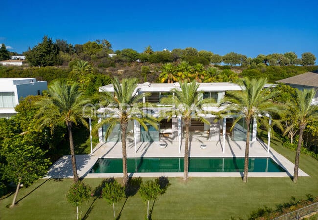 Detached Key-ready House with a Swimming Pool in Casares 10
