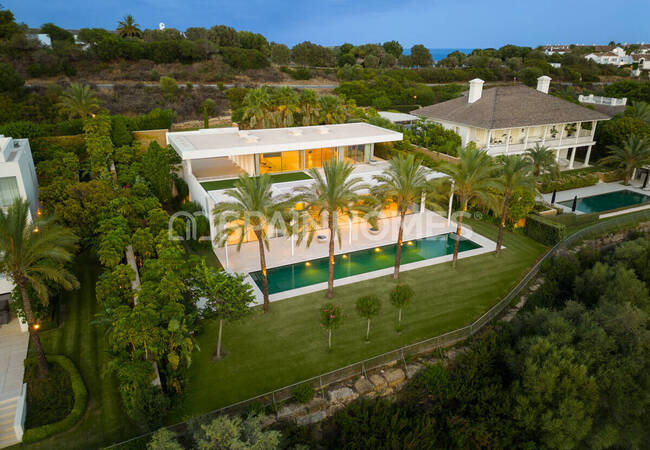 Detached Key-ready House with a Swimming Pool in Casares 5