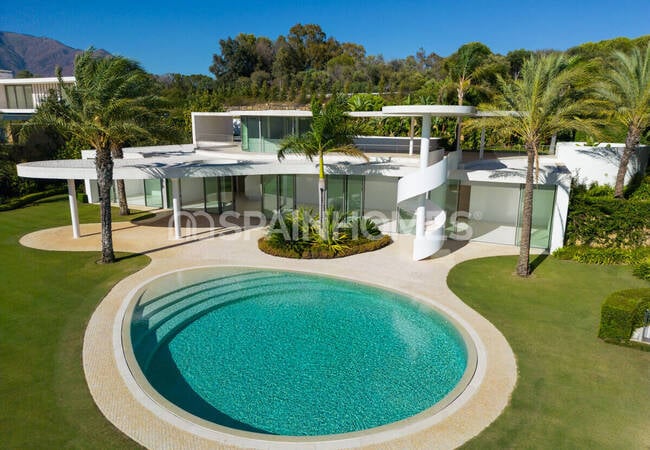 Freistehendes Haus Mit Swimmingpool In Casares 1