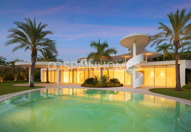 Detached Key-ready House with a Swimming Pool in Casares 15