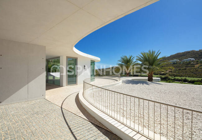Detached Key-ready House with a Swimming Pool in Casares 12