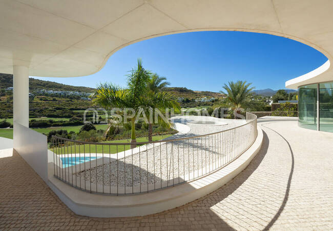 Detached Key-ready House with a Swimming Pool in Casares 11