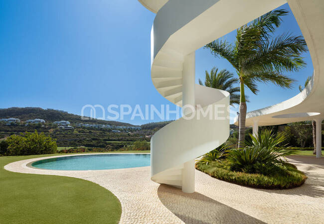 Detached Key-ready House with a Swimming Pool in Casares 10