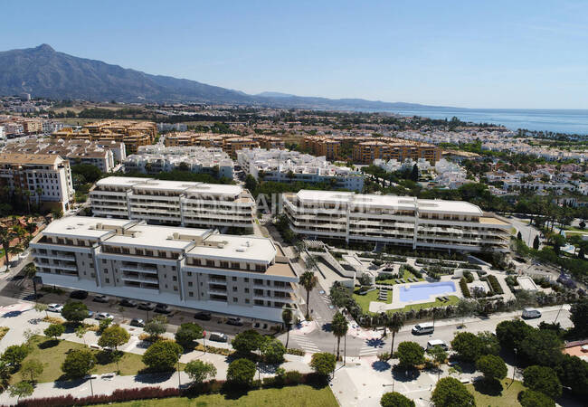 Marbella'da Havuzlu Site İçinde Enerji Dostu Daireler 6