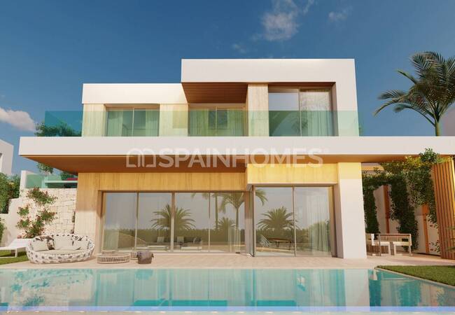 Sea-view Villas Near Golf Courses and Amenities in Estepona 1