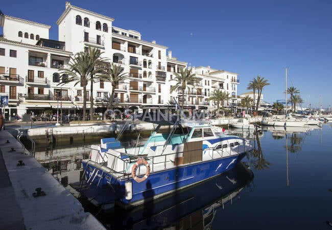 Málaga Manilva'da Deniz Manzaralı Çatı Katı Daire 4