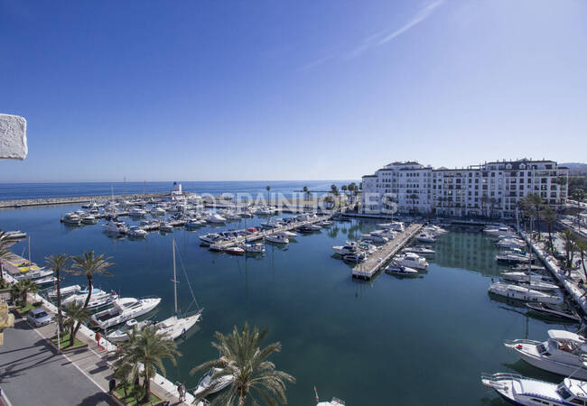 Málaga Manilva'da Deniz Manzaralı Çatı Katı Daire 2