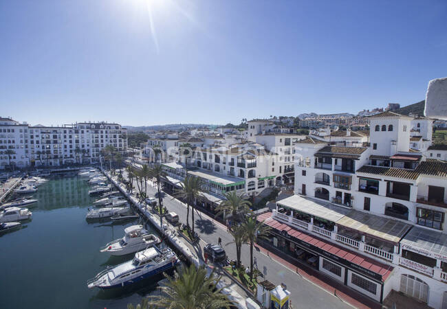 Málaga Manilva'da Deniz Manzaralı Çatı Katı Daire 3