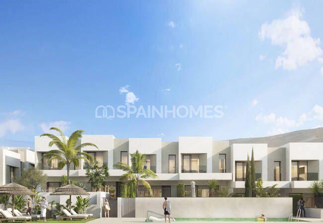 Townhouses with Swimming Pool in Málaga City