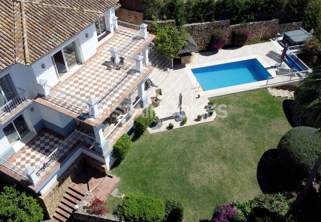 4-bedroom House with Sea View in Marbella Málaga 3