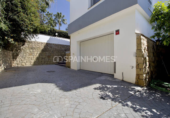 4-bedroom House with Sea View in Marbella Málaga 20