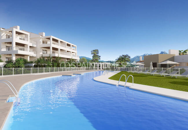 Sea-view Properties in a Complex with Pool in Benahavis 1