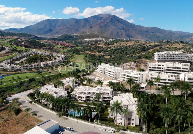 Mountain-view Flats in a Complex Near the Beach in Estepona Málaga 15