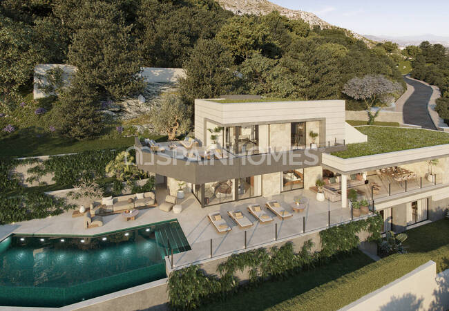 Detaches Sea-view Houses with Pools and Gardens in Málaga 7