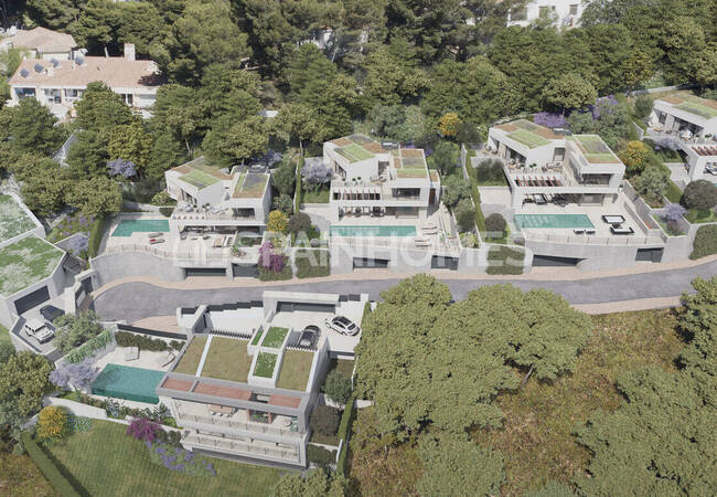 Detaches Sea-view Houses with Pools and Gardens in Málaga 9