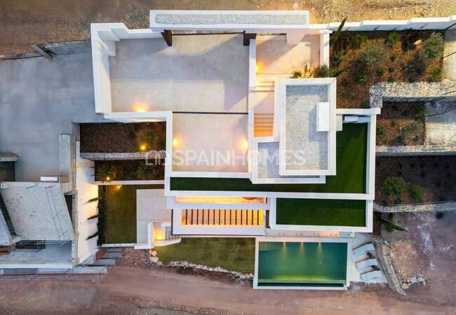 Detaches Sea-view Houses with Pools and Gardens in Málaga 3