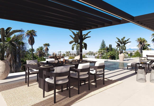 Detached Large Villas Near the Sea in Marbella 8
