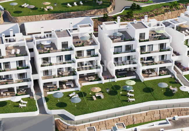 New Sea-view Flats in a Golfside Complex in Malaga Estepona 2
