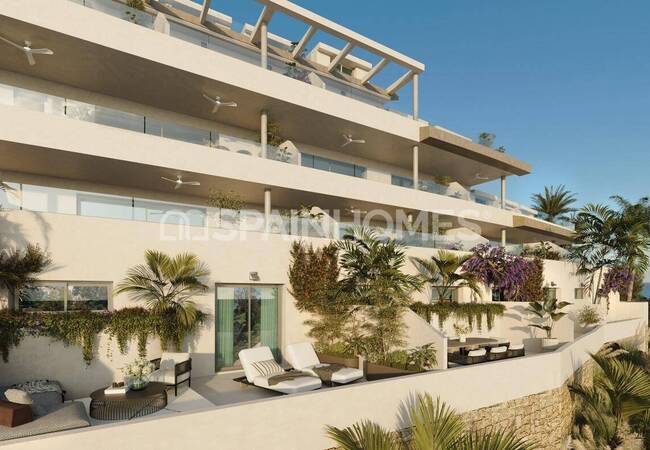 Beachside Sea-view Flats with Pool and Parking in Benalmadena 5