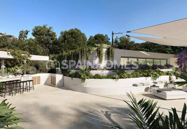 Beachside Sea-view Flats with Pool and Parking in Benalmadena 8