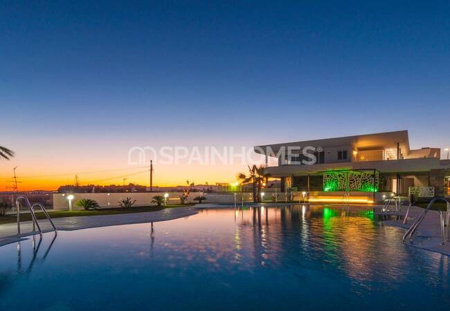 Stylish Penthouse in a Gated Complex in Fuengirola Malaga 2