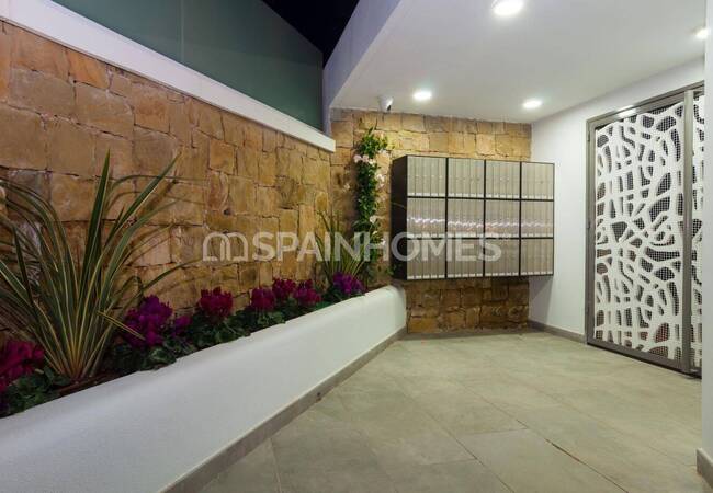 Stylish Penthouse in a Gated Complex in Fuengirola Malaga 9