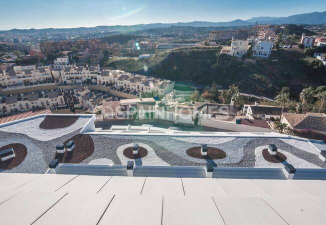 Stylish Penthouse in a Gated Complex in Fuengirola Malaga 12