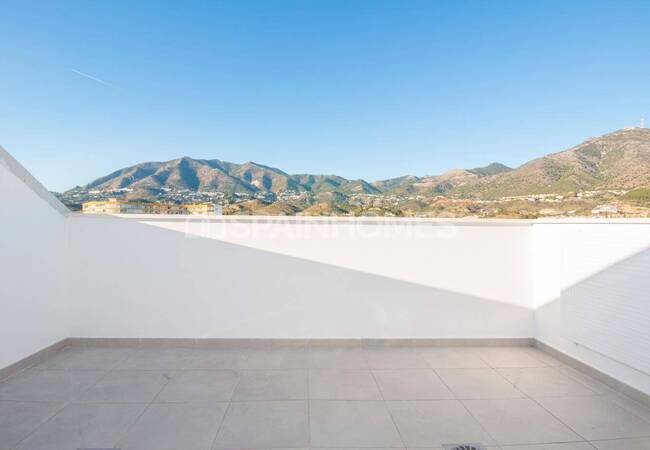Stylish Penthouse in a Gated Complex in Fuengirola Malaga 14