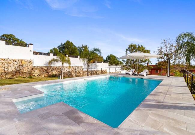 Spacious Detached 5-bedroom House in Benalmádena 1