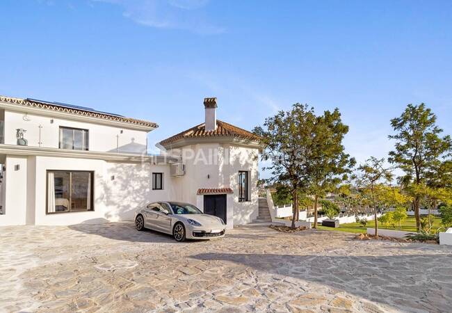 Spacious Detached 5-bedroom House in Benalmádena 19