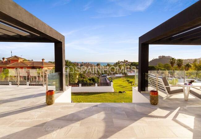 Spacious Detached 5-bedroom House in Benalmádena 13