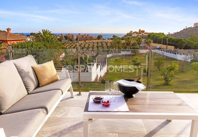 Spacious Detached 5-bedroom House in Benalmádena 3