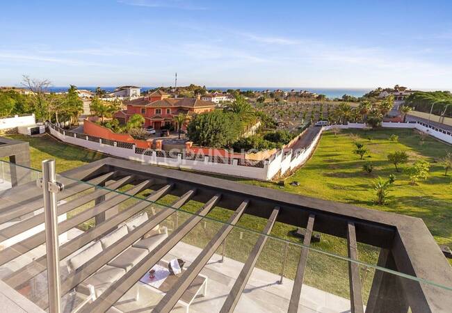 Spacious Detached 5-bedroom House in Benalmádena 15