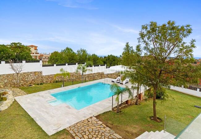 Spacious Detached 5-bedroom House in Benalmádena 9