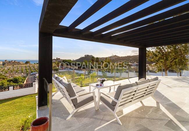 Spacious Detached 5-bedroom House in Benalmádena 12