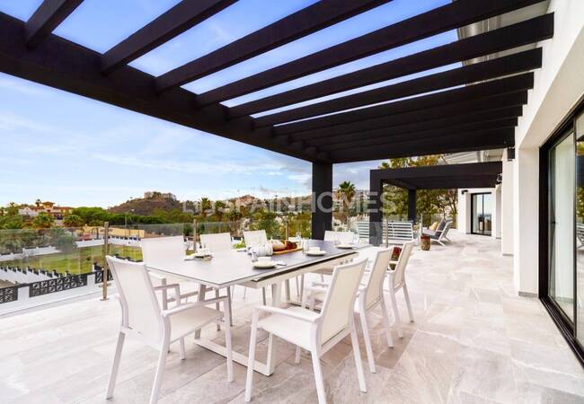 Spacious Detached 5-bedroom House in Benalmádena 11
