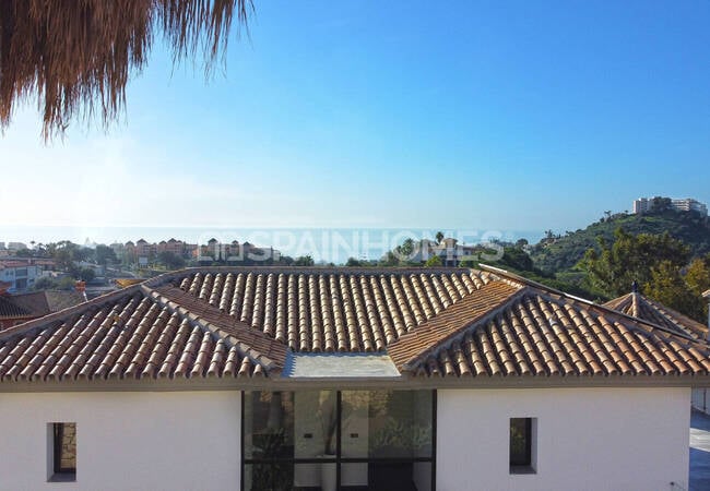 Spacious Detached 5-bedroom House in Benalmádena 5