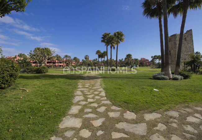 Beachside Key Ready Apartment in Málaga Estepona 13