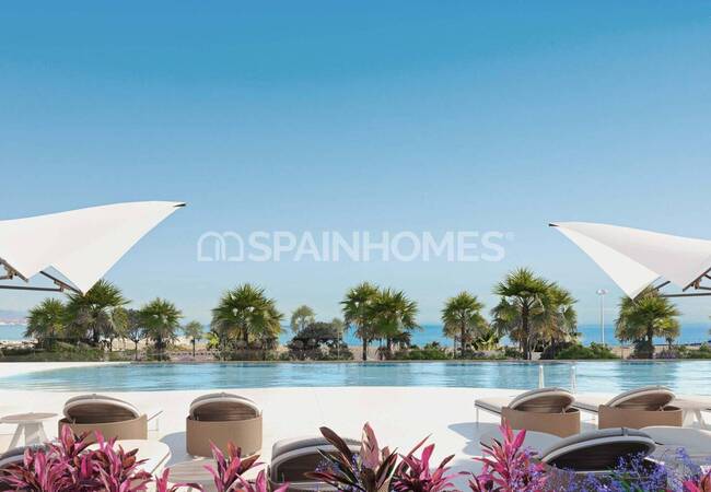 Beachfront Flats in a Complex with Rich Amenities in Malaga 11