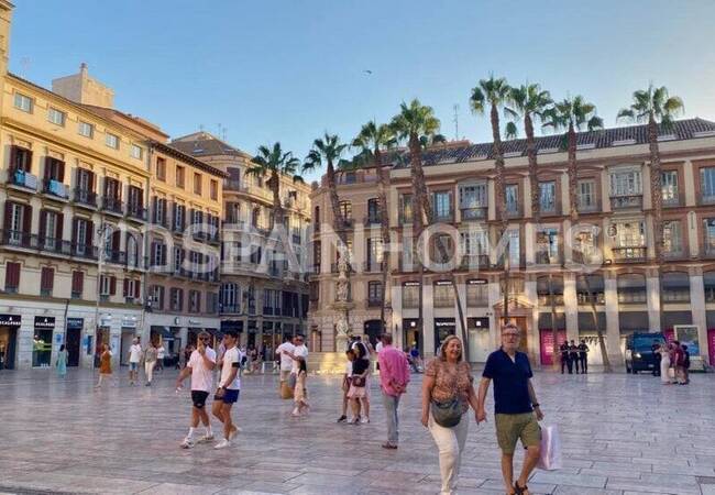 Fully Renovated Property in Málaga Costa Del Sol 4