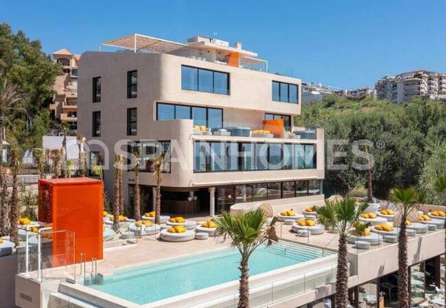 Spacious Flat with a 25 M² Terrace in Fuengirola 28