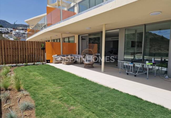 شقة من 3 غرف نوم مع حديقة واسعة في ميخاس ملقة 4