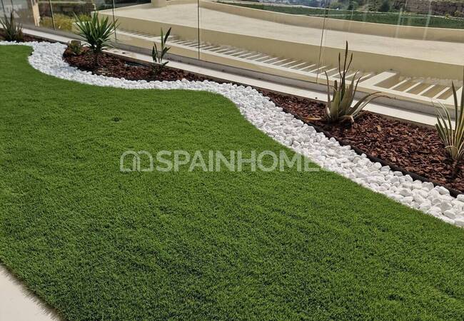 شقة من 3 غرف نوم مع حديقة واسعة في ميخاس ملقة 6