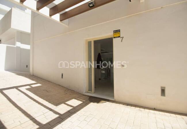 منزل بإطلالة بحرية مع مرافق رائعة في بينالمادينا 2