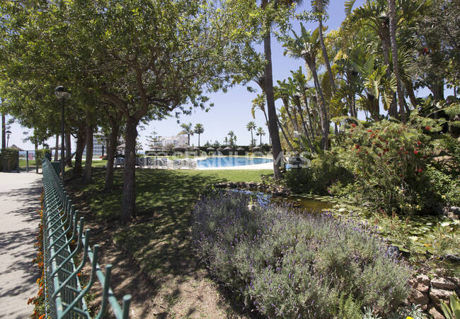 منزل مستقل حديث مكون من 6 غرف نوم مع جاكوزي في بينالمادينا 5