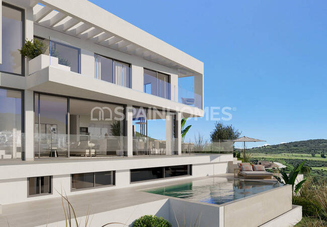 Houses with Sea Views and Outdoor Living in Estepona 4