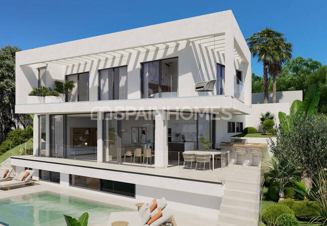 Houses with Sea Views and Outdoor Living in Estepona 3
