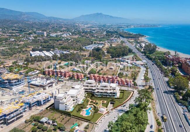 Estepona'da Ortak Havuzlu Sitede Deniz Manzaralı Daireler 5