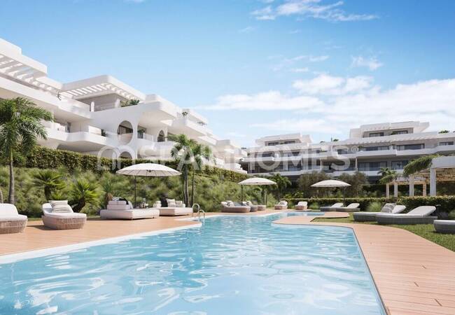 Estepona'da Ortak Havuzlu Sitede Deniz Manzaralı Daireler 1